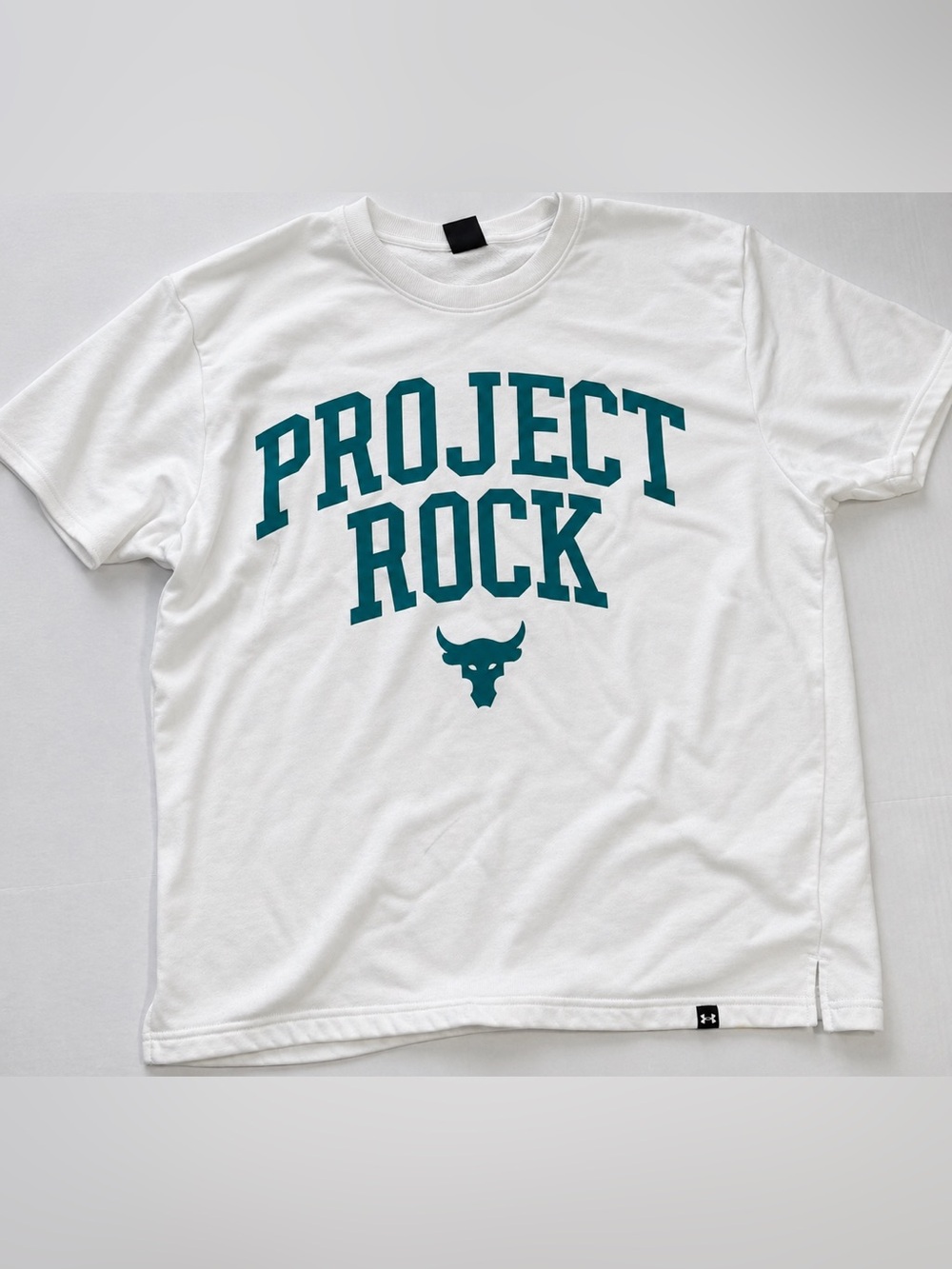 Under Armour White Sweatshirt with Teal Project Rock Graphic - Men Large